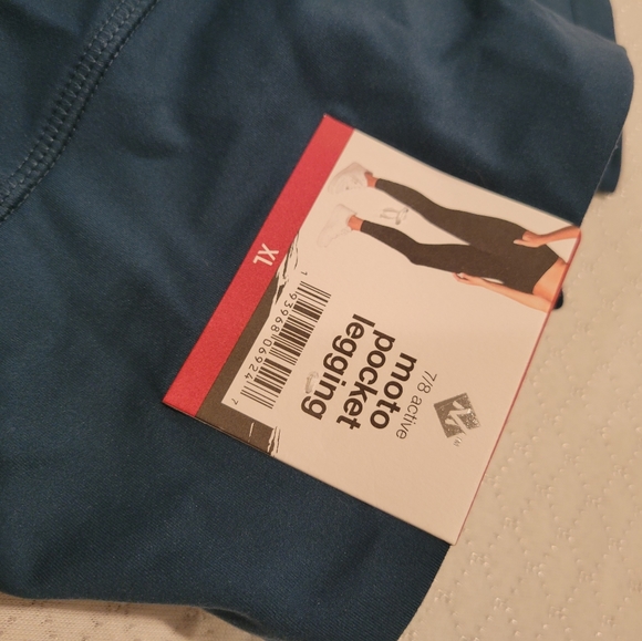 78 Moto Pocket Leggings 